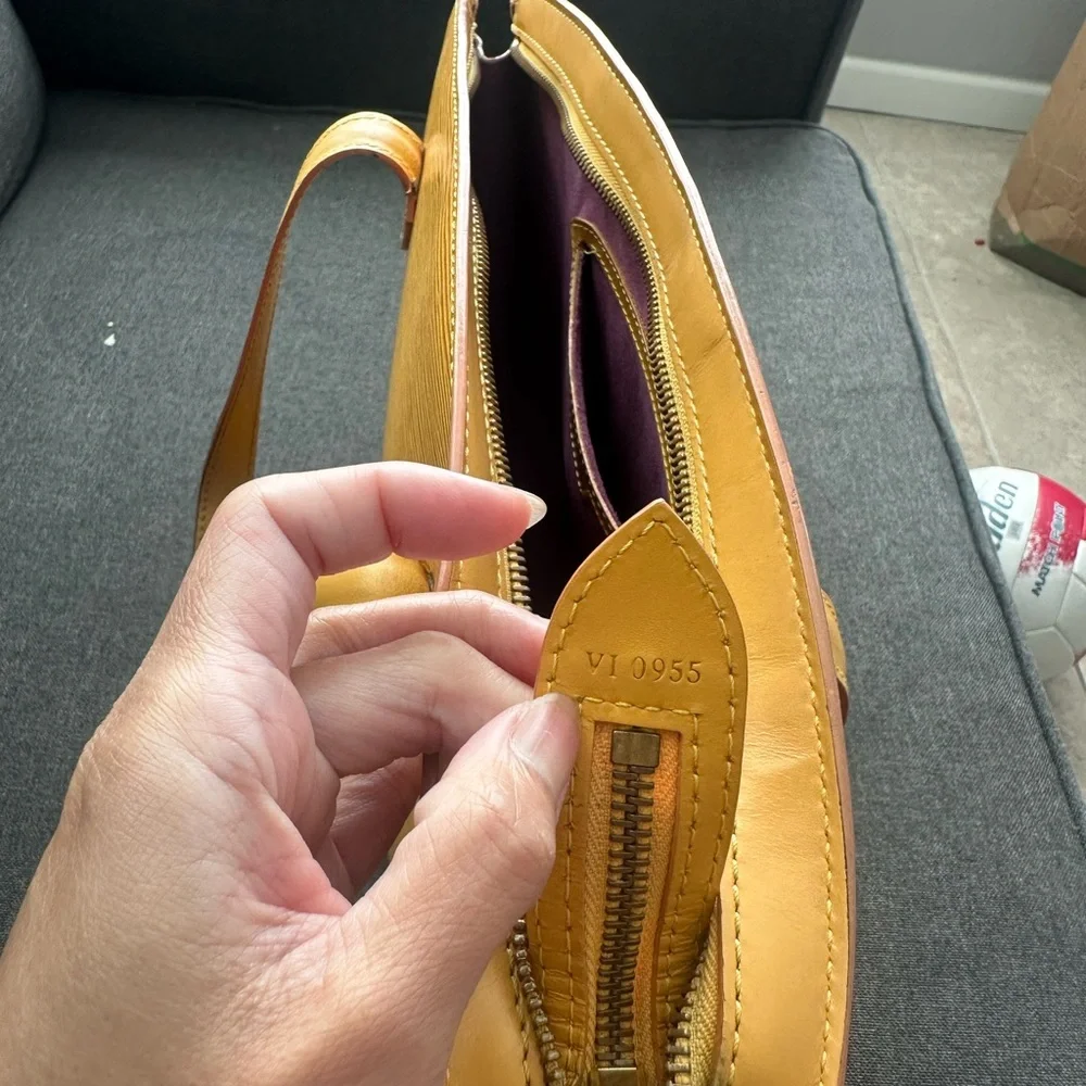 “Pre-Loved” Authentic Louis Vuitton in yellow Epi Leather Tote